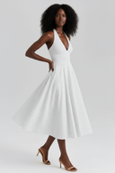 Modelo em pose elegante